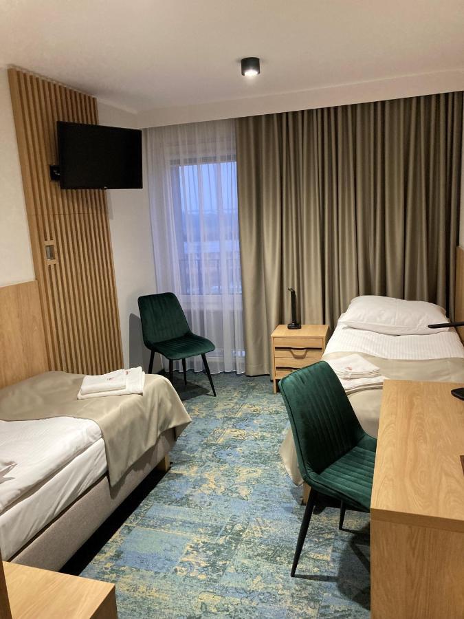 Hotel Gromada Lomza Bagian luar foto