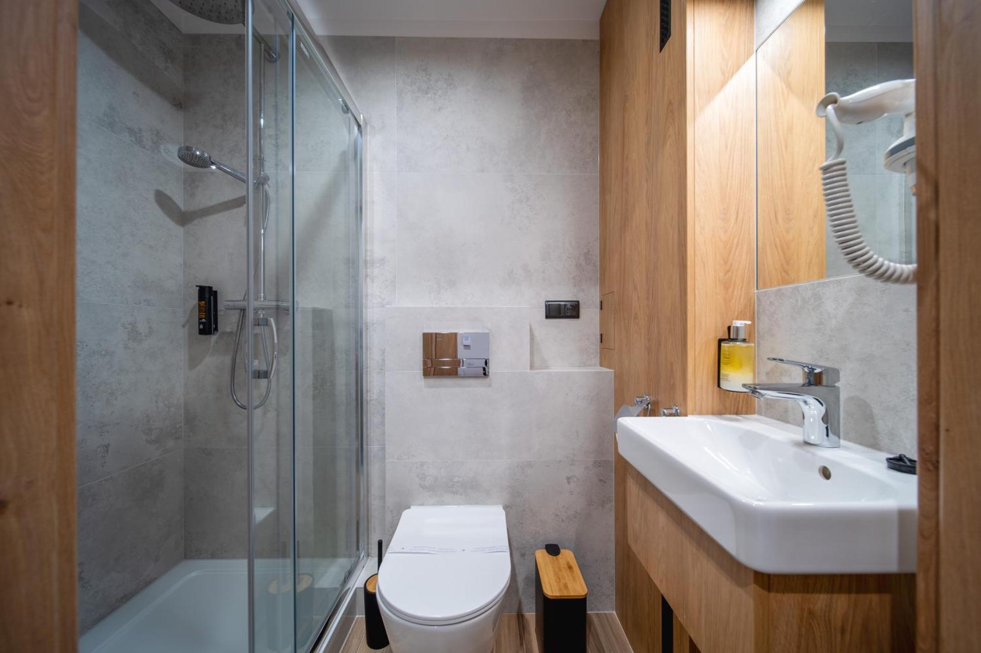 Hotel Gromada Lomza Bagian luar foto
