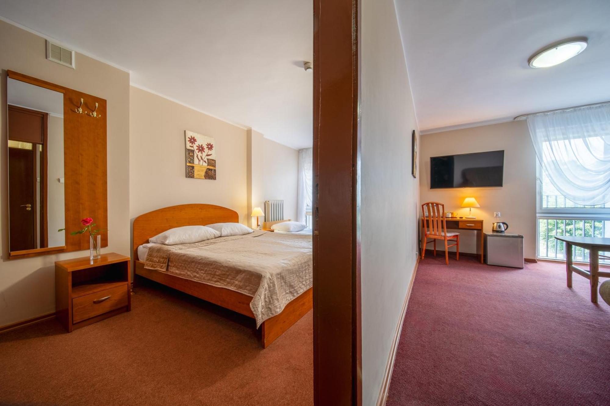 Hotel Gromada Lomza Bagian luar foto
