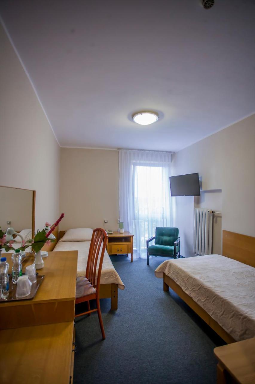Hotel Gromada Lomza Bagian luar foto