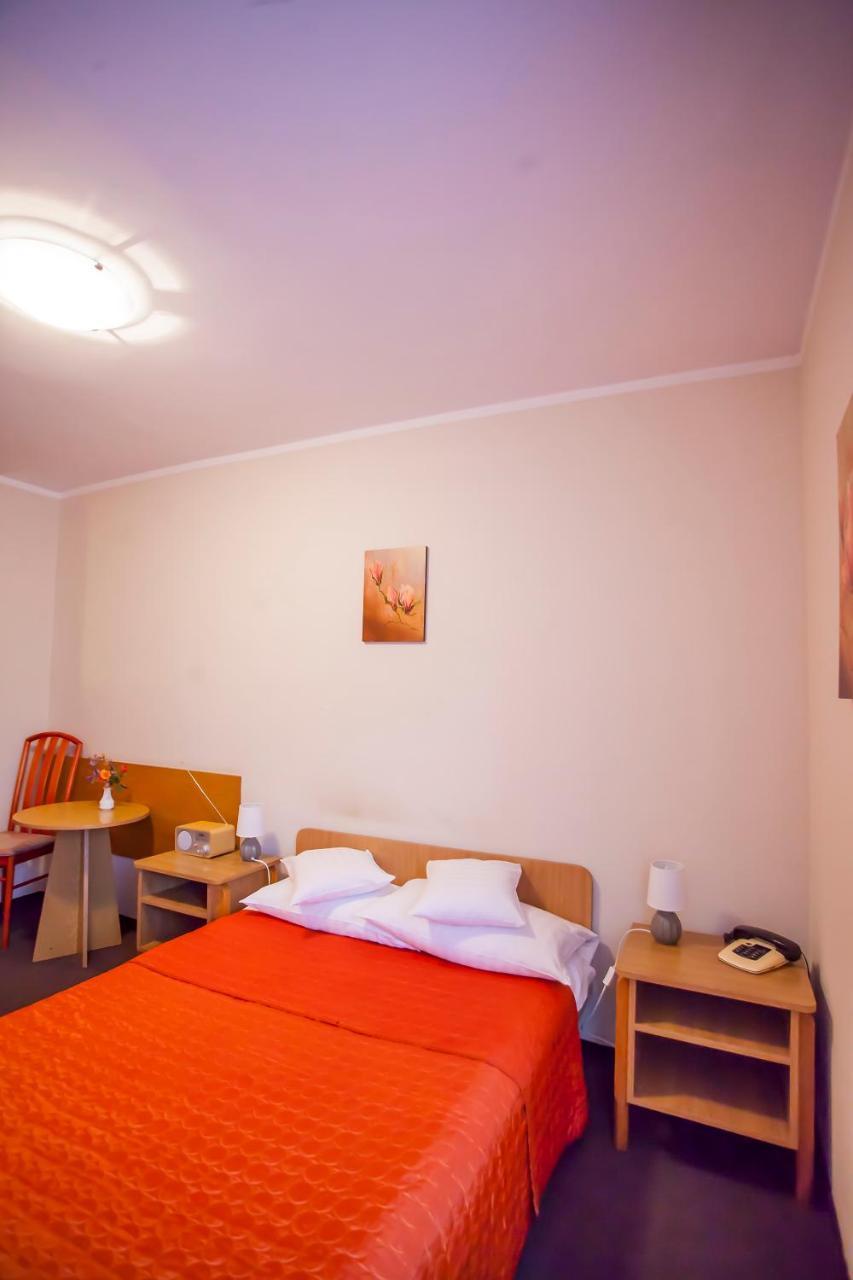 Hotel Gromada Lomza Bagian luar foto